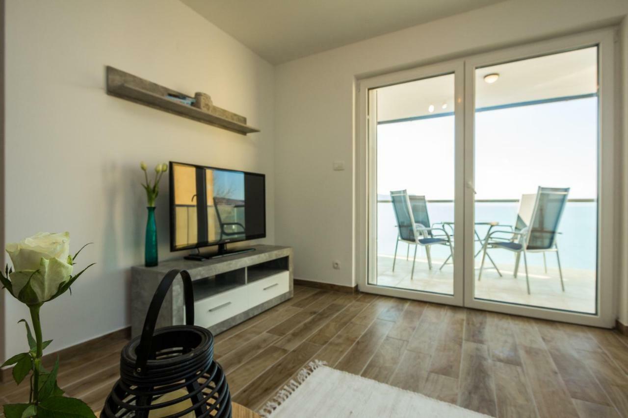 2Bfree Apartments Stinica Exterior foto